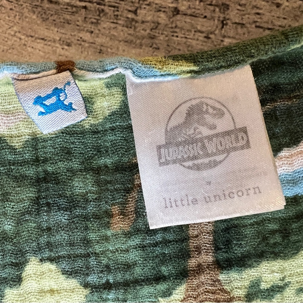 Little Unicorn Jurassic Park Baby Swaddle Muslin Blanket Dinosaurs Unique Rare - Picture 5 of 6